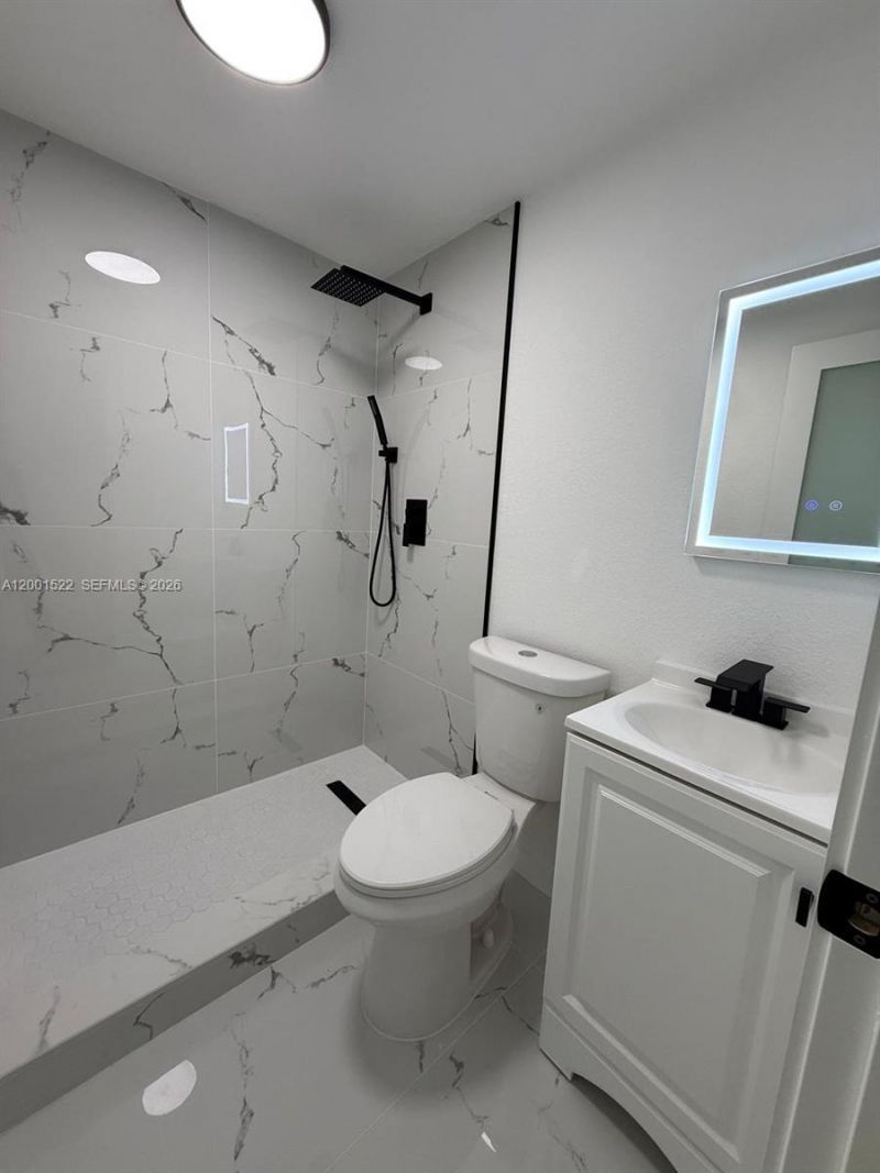 3169 NW 102nd St, Miami, FL 33147 Photo