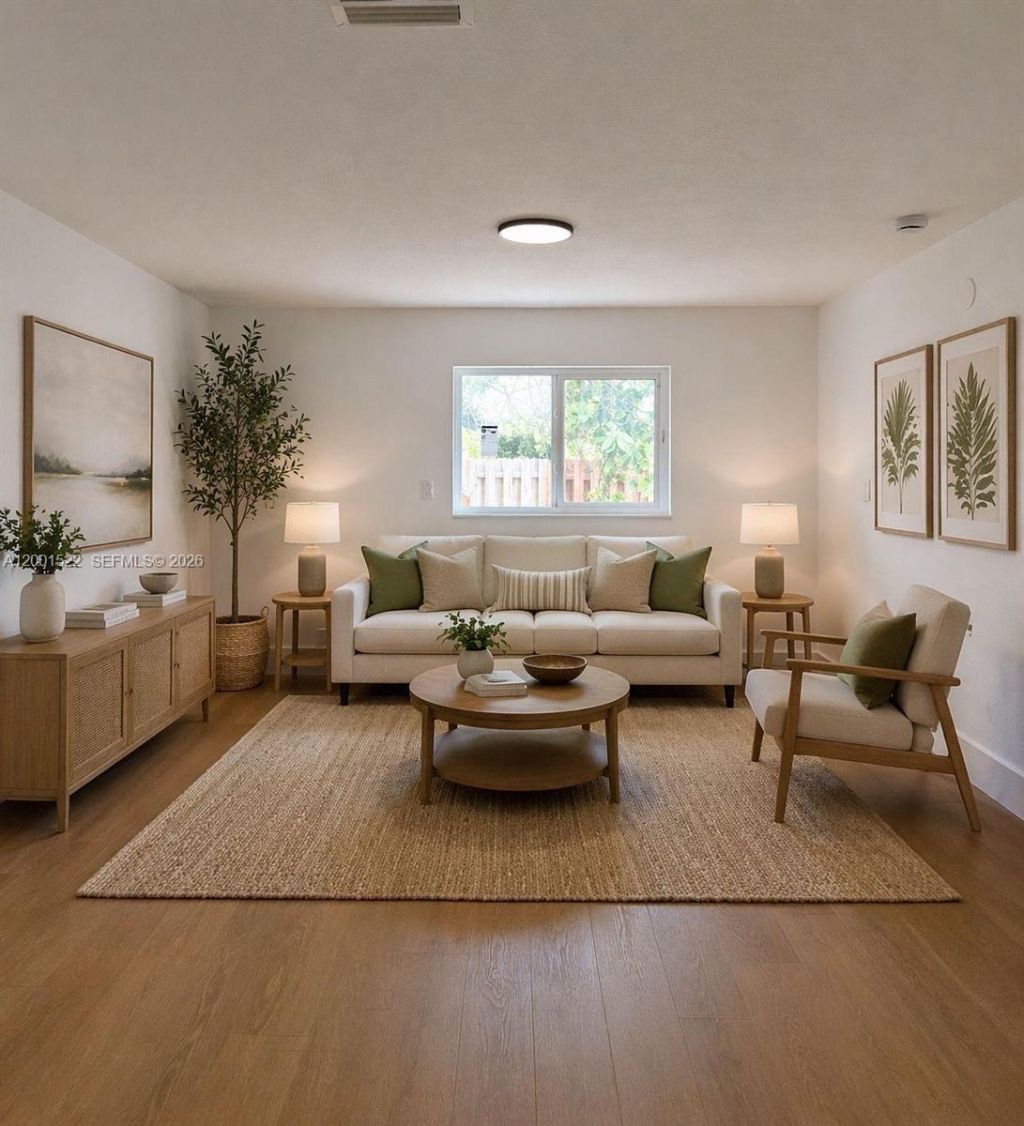 3169 NW 102nd St, Miami, FL 33147 Photo