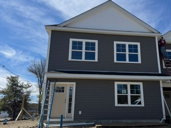 321 Winthrop Street, Unit 121, Taunton, MA 02780