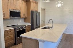 2807 Willowdale Rd. photo 4