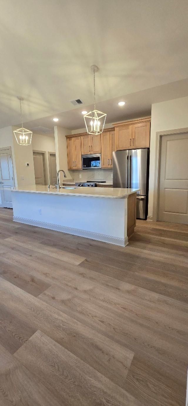 2807 Willowdale Rd. Photo 5