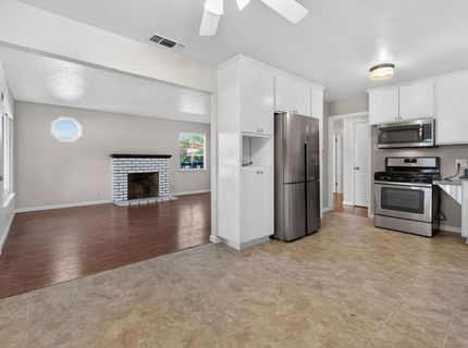 2011 Mangrum Ave, Sacramento, CA 95822 Photo