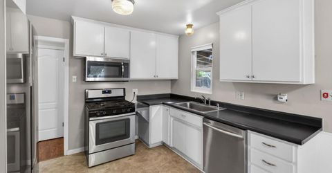 2011 Mangrum Ave, Sacramento, CA 95822 Photo