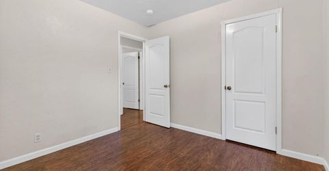 2011 Mangrum Ave, Sacramento, CA 95822 Photo