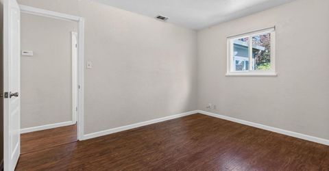 2011 Mangrum Ave, Sacramento, CA 95822 Photo