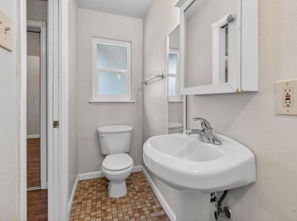 2011 Mangrum Ave, Sacramento, CA 95822 Photo