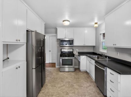 2011 Mangrum Ave, Sacramento, CA 95822 Photo