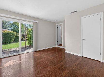 2011 Mangrum Ave, Sacramento, CA 95822 Photo