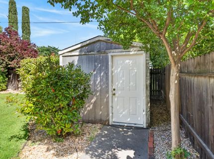 2011 Mangrum Ave, Sacramento, CA 95822 Photo