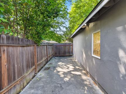 2011 Mangrum Ave, Sacramento, CA 95822 Photo