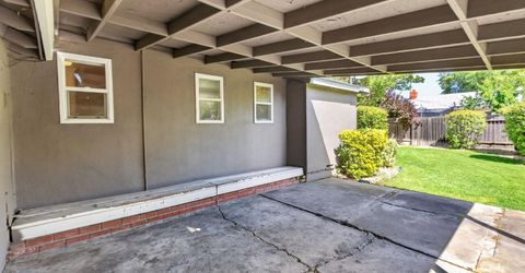 2011 Mangrum Ave, Sacramento, CA 95822 Photo