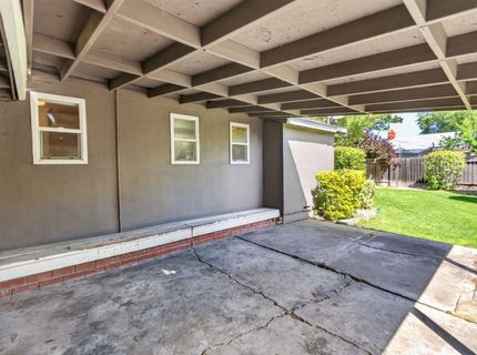 2011 Mangrum Ave, Sacramento, CA 95822 Photo