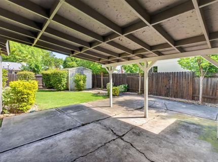 2011 Mangrum Ave, Sacramento, CA 95822 Photo