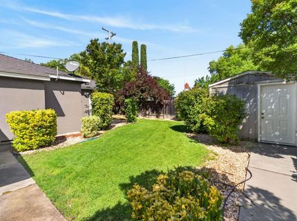 2011 Mangrum Ave, Sacramento, CA 95822 Photo