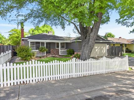 2011 Mangrum Ave, Sacramento, CA 95822 Photo