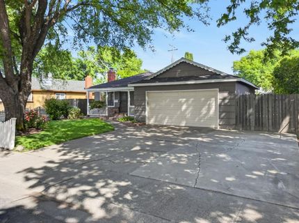 2011 Mangrum Ave, Sacramento, CA 95822 Photo