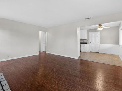 2011 Mangrum Ave, Sacramento, CA 95822 Photo