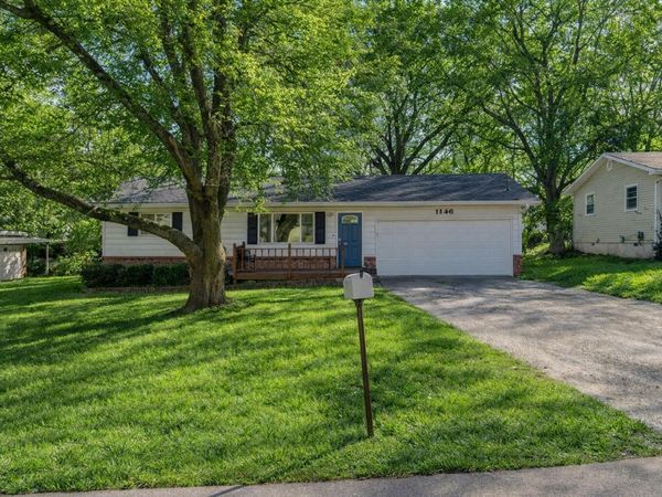 1146 S John Avenue , Springfield, MO 65804