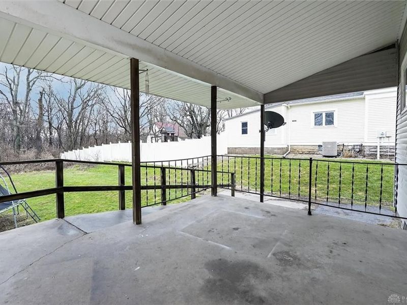 648 N High Street, Hillsboro, OH 45133 Photo 9