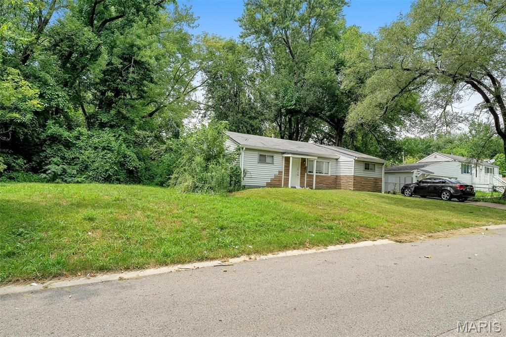 10145 Earl Drive, Saint Louis, MO 63136 Main Photo