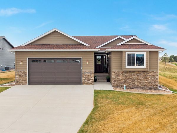 4402 LAHINCH ST, Rapid City, SD 57702