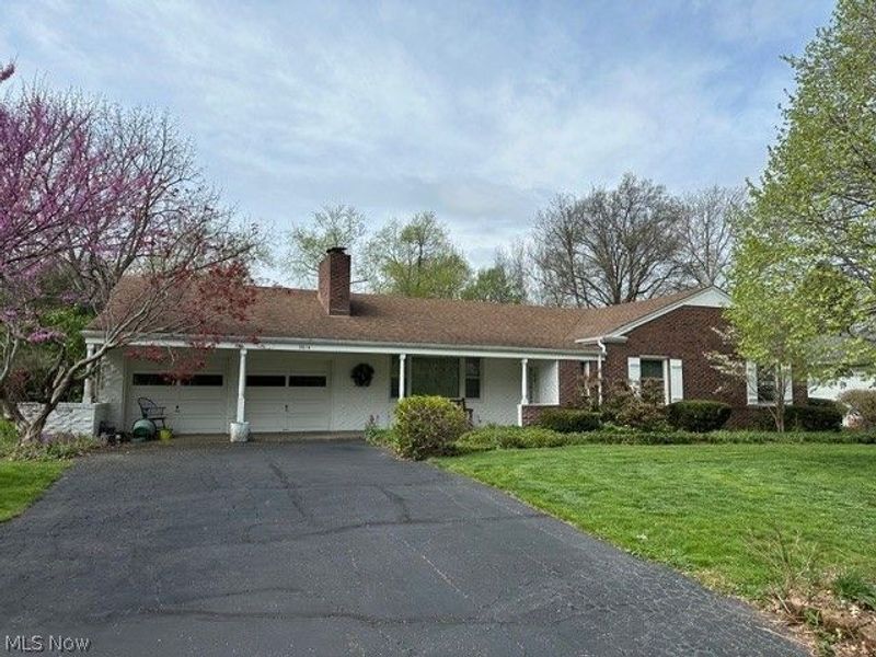 3614 Parkhill Circle NW, Canton, OH 44718 Photo 2