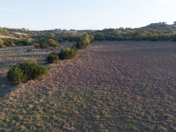 105 Majestic Hills, Blanco, TX 78606