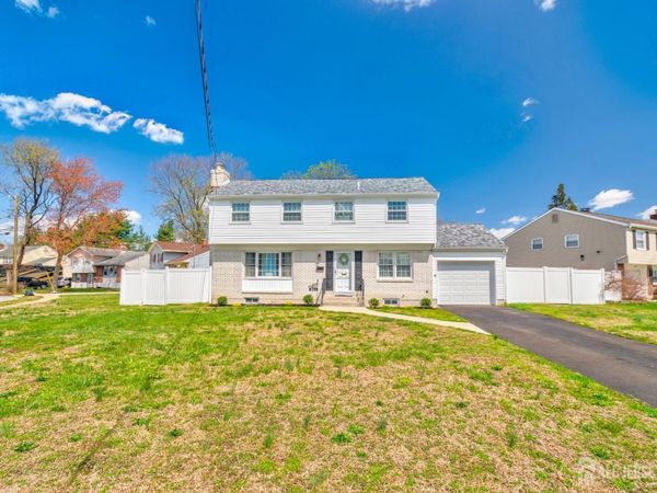 501 E Franklin Avenue, Beverly, NJ 08010