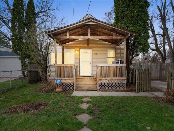 4924 Pleasant Grove Road, Lansing, MI 48910