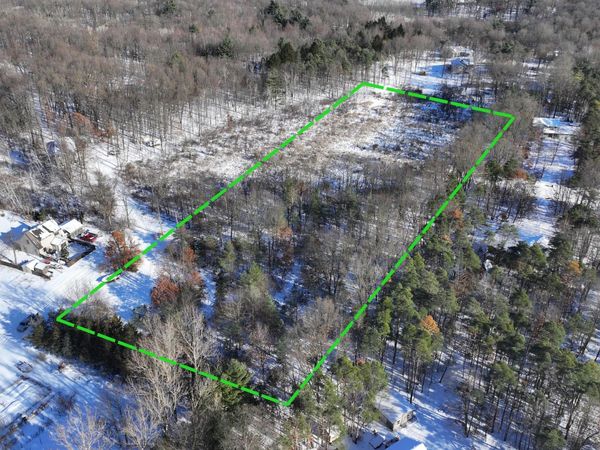 12304 Lappley Avenue NE, Rockford, MI 49341