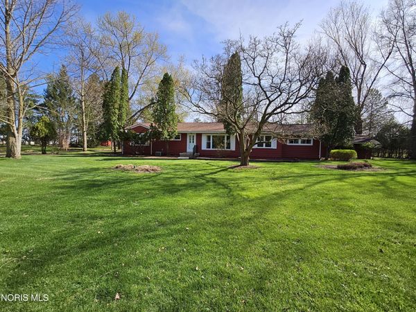 1115 E Wyandot Avenue , Upper Sandusky, OH 43351