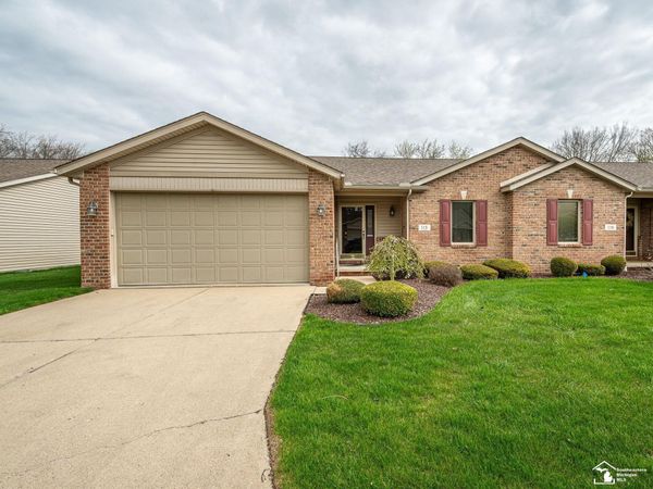 113 Woodshire Court, Monroe, MI 48162