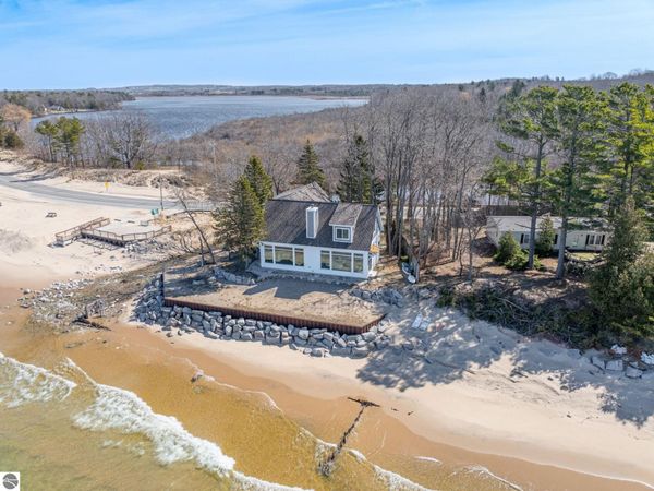 3126 Lake Shore Road, Manistee, MI 49660