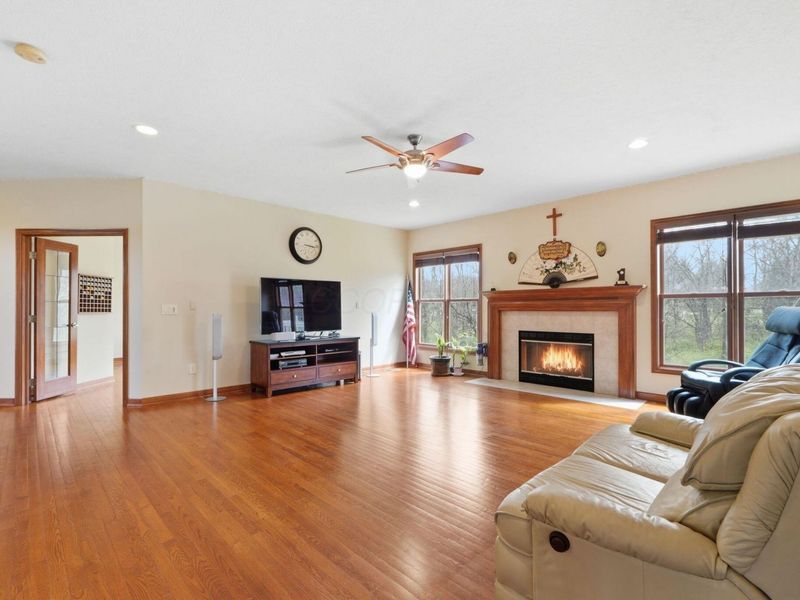 7031 Bold Forbes Court, Blacklick, OH 43004 Photo 10