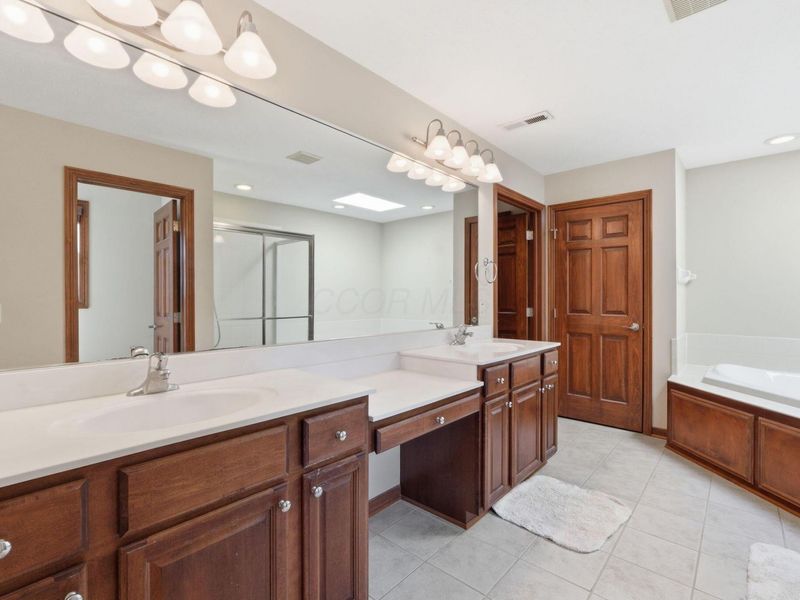 7031 Bold Forbes Court, Blacklick, OH 43004 Photo 24