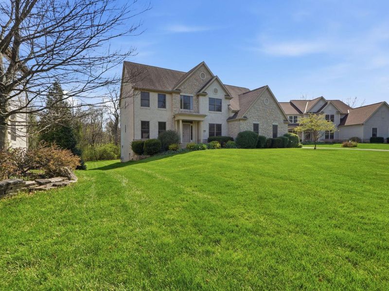 7031 Bold Forbes Court, Blacklick, OH 43004 Photo 3