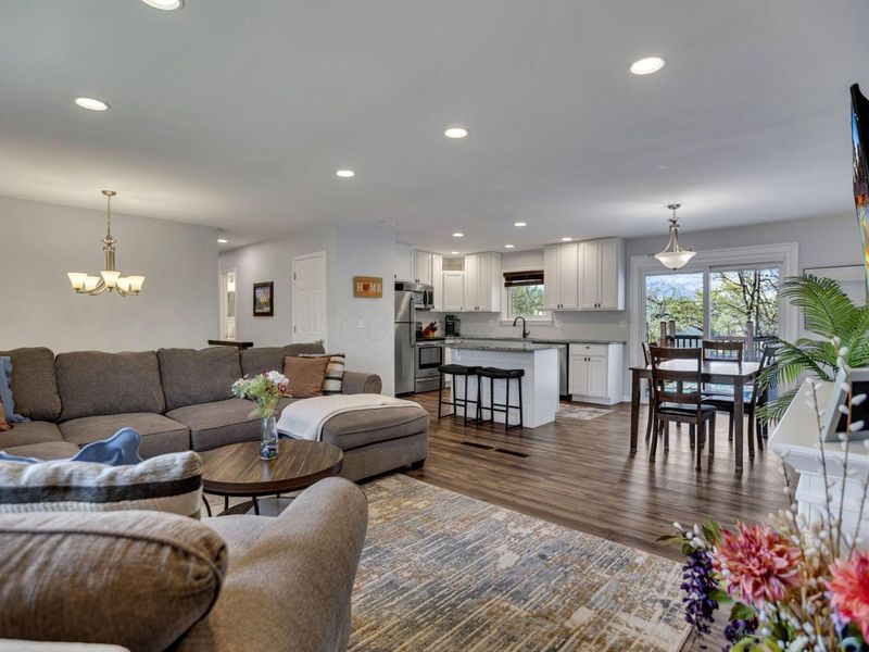 2886 Scotch Pine Court, Columbus, OH 43231 Photo 7