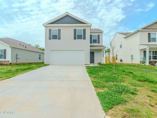 9518 River Cane Rd, Mascot, TN 37806