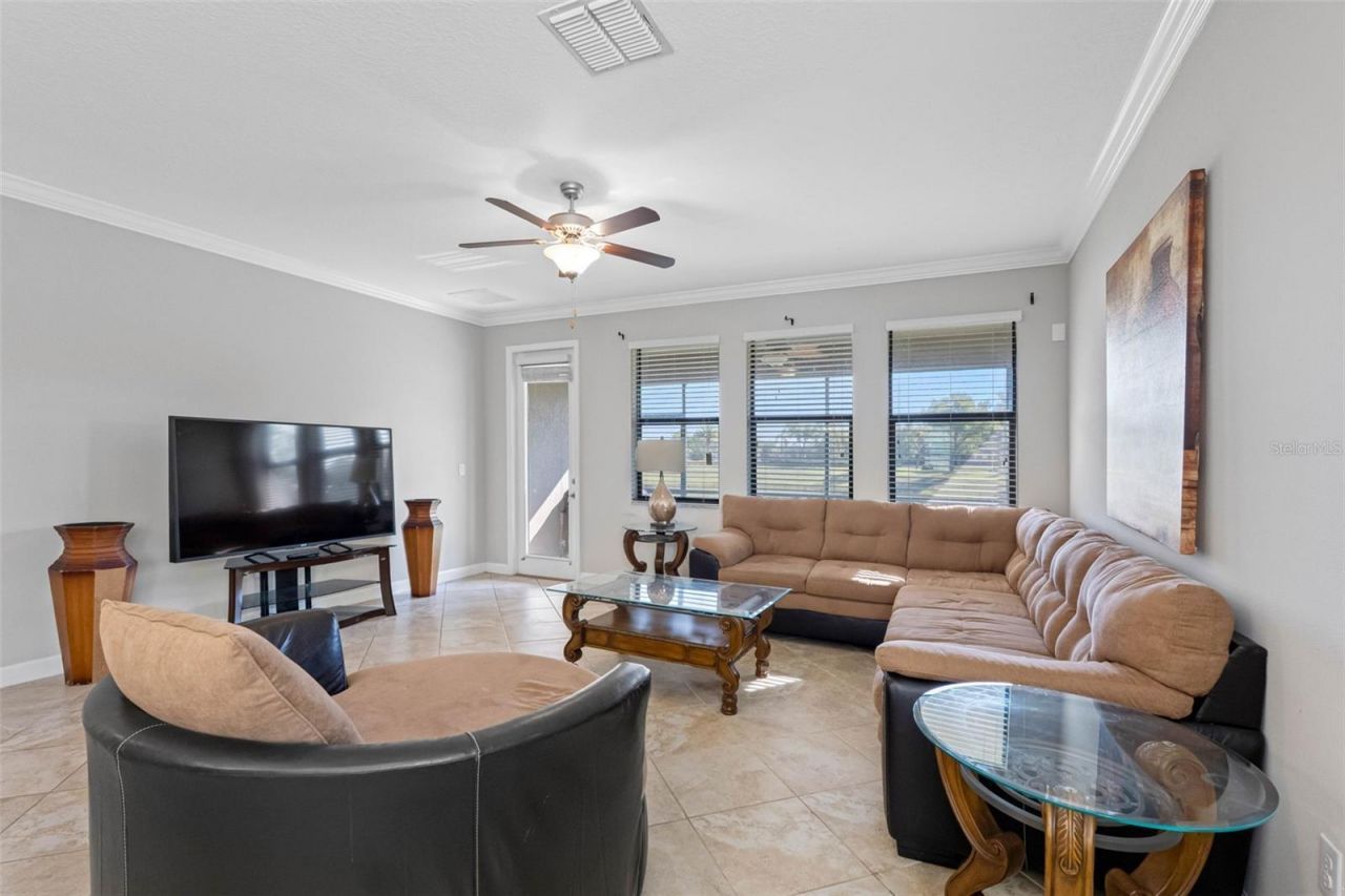 10066 Victory Gallop Loop, Ruskin, FL 33573 Photo