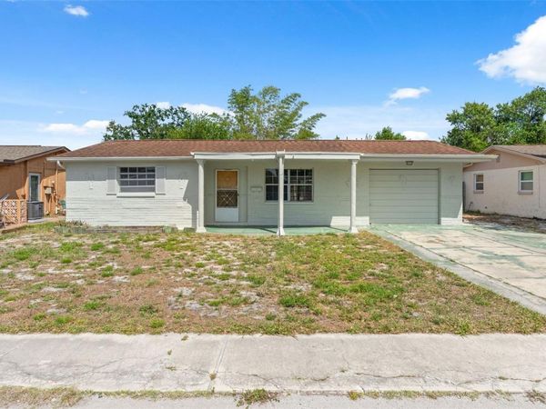 1050 SAXON LANE, HOLIDAY, FL 34691