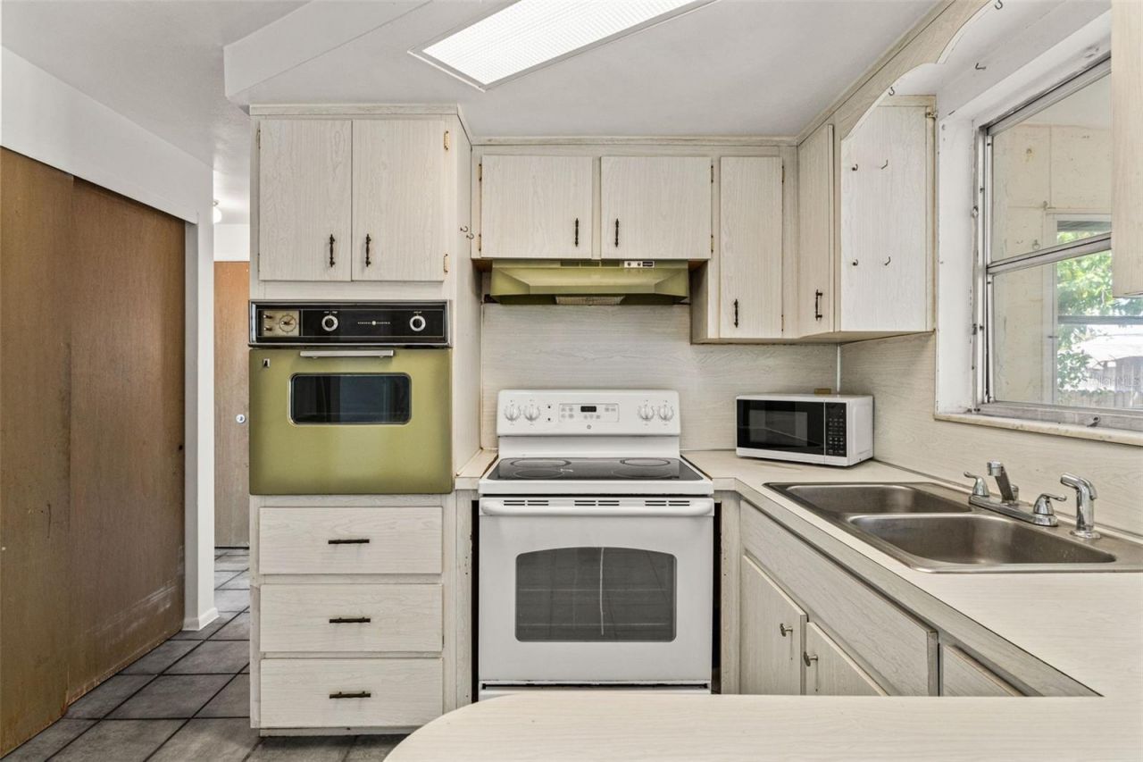 1050 Saxon Lane, Holiday, FL 34691 Photo