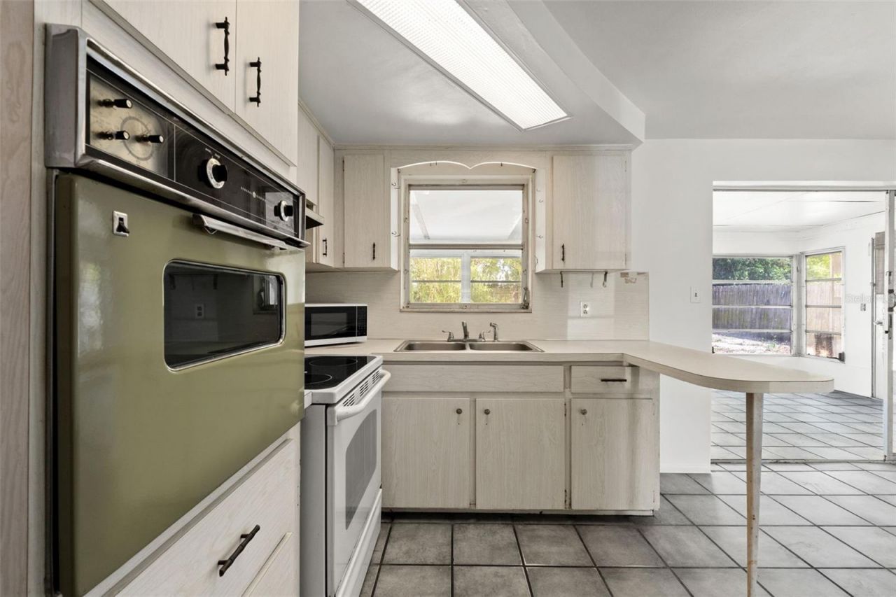 1050 Saxon Lane, Holiday, FL 34691 Photo