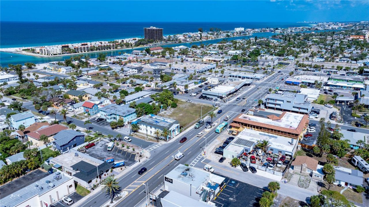7210 Gulf Boulevard, Saint Pete Beach, FL 33706 Photo