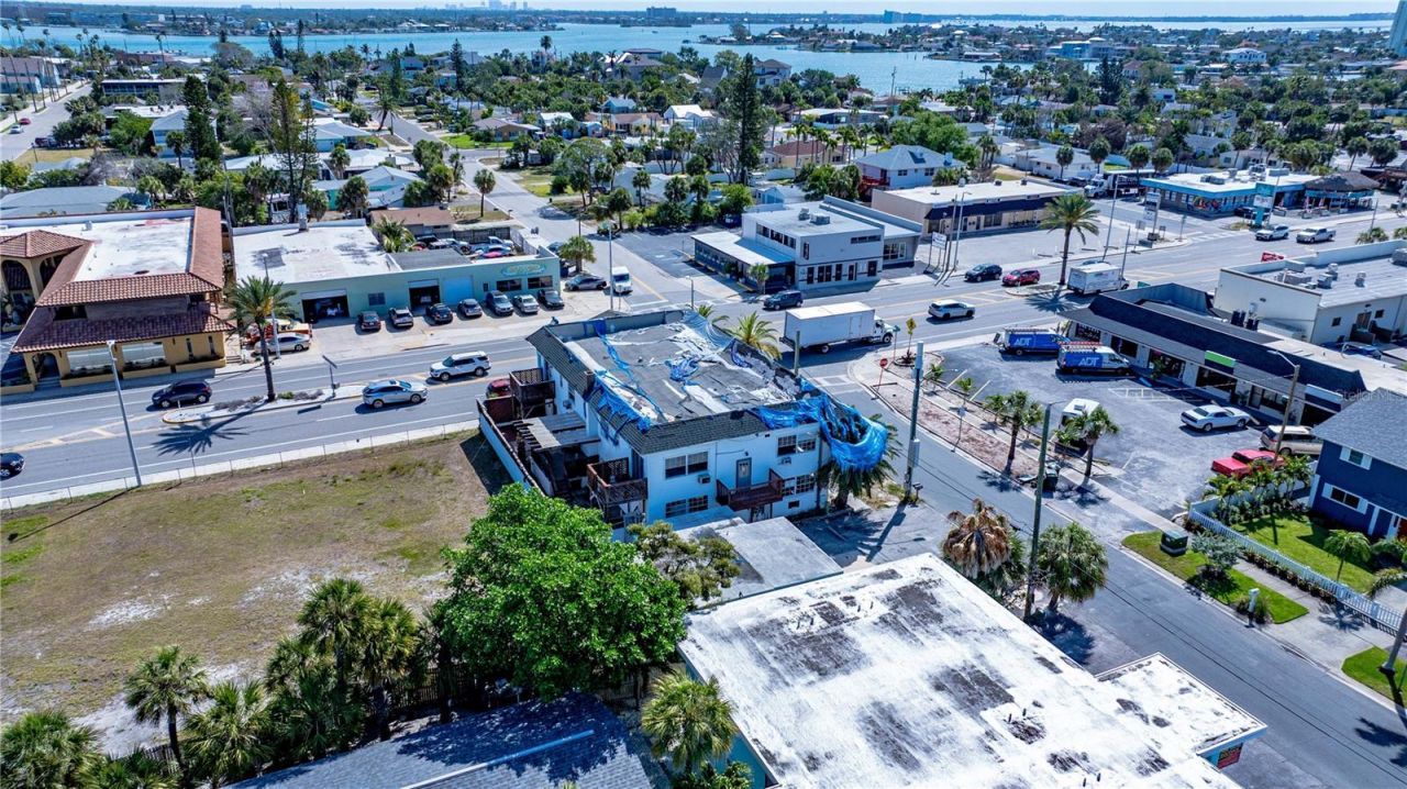 7210 Gulf Boulevard, Saint Pete Beach, FL 33706 Photo