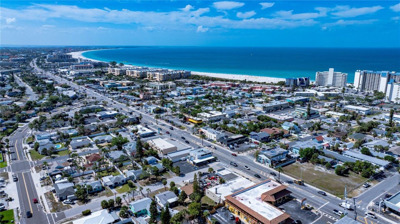 7210 Gulf Boulevard, Saint Pete Beach, FL 33706 Photo