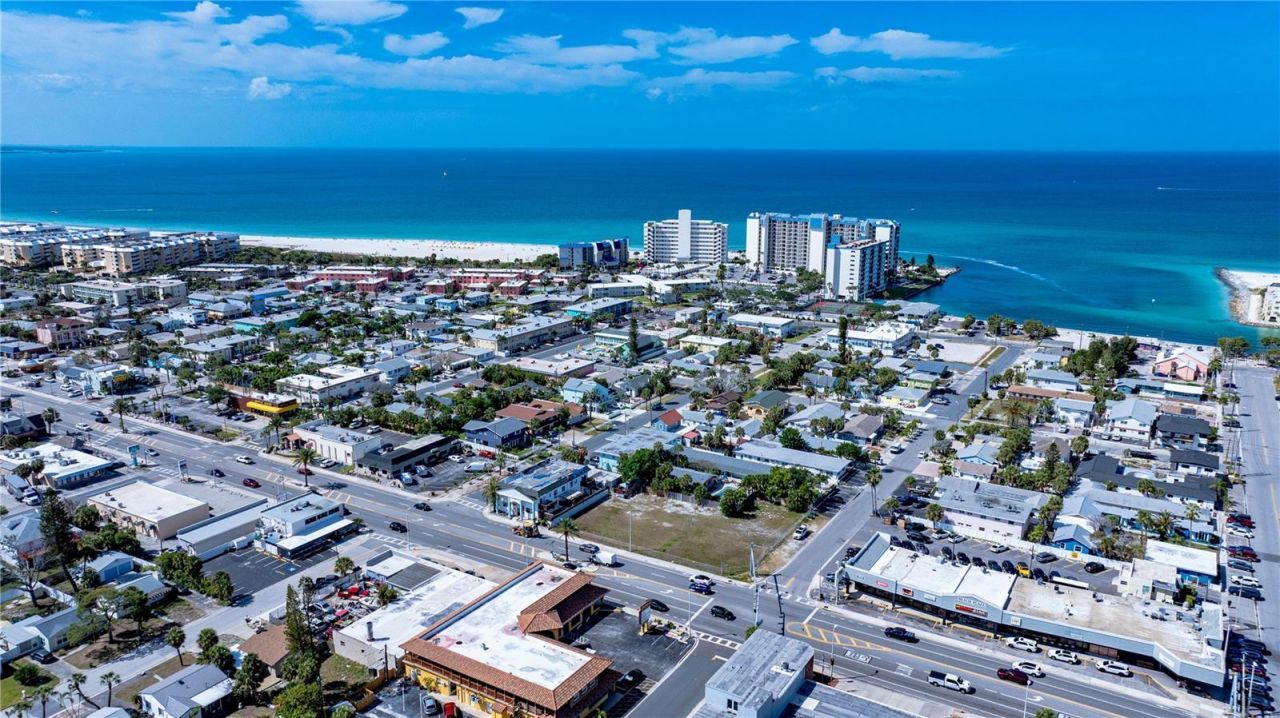 7210 Gulf Boulevard, Saint Pete Beach, FL 33706 Photo