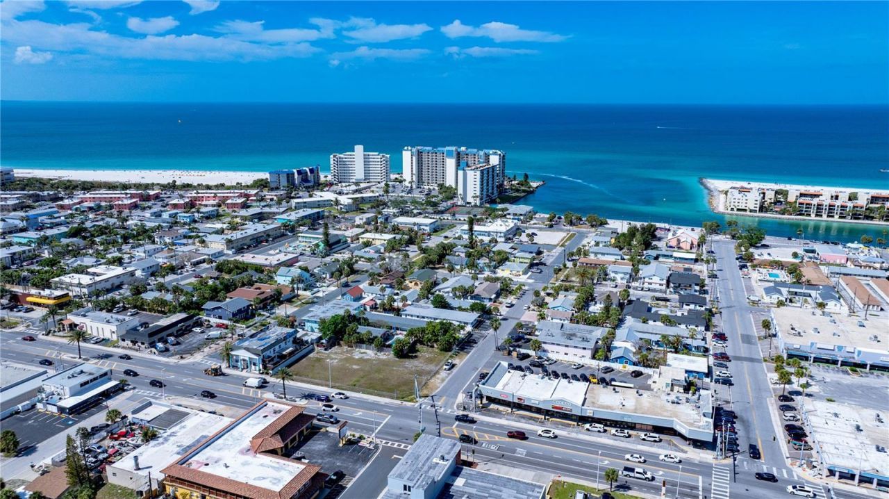 7210 Gulf Boulevard, Saint Pete Beach, FL 33706 Photo