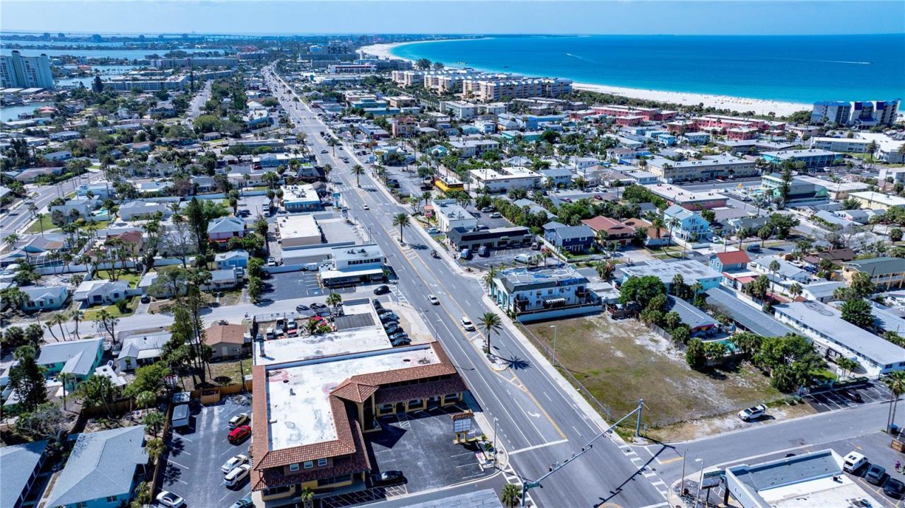 7210 Gulf Boulevard, Saint Pete Beach, FL 33706 Photo