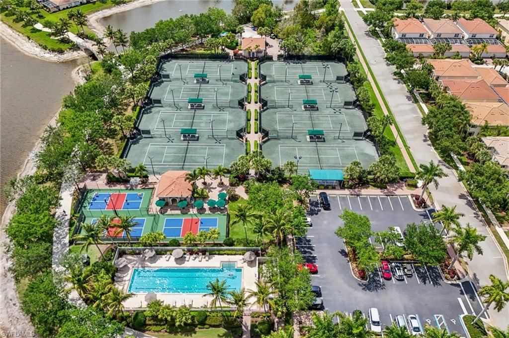 15599 Latitude Dr, Bonita Springs, FL 34135 Photo
