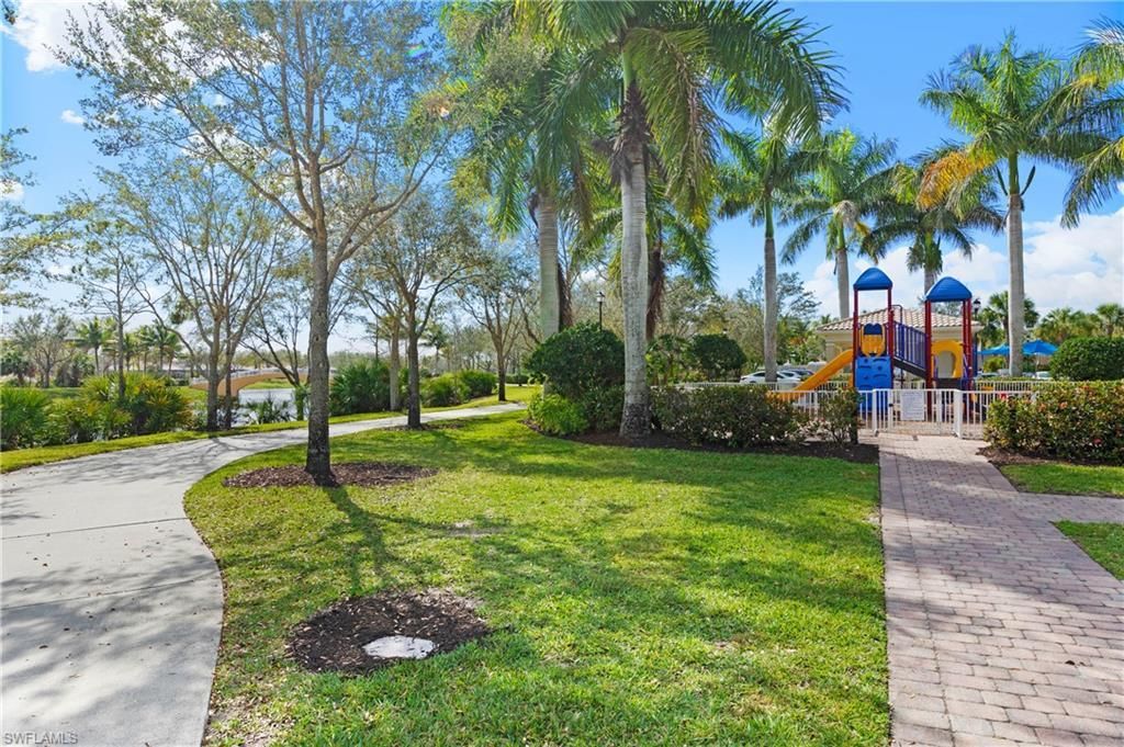 15599 Latitude Dr, Bonita Springs, FL 34135 Photo